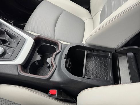 Certified 2021 Toyota RAV4 Limited AWD/4WD image 28
