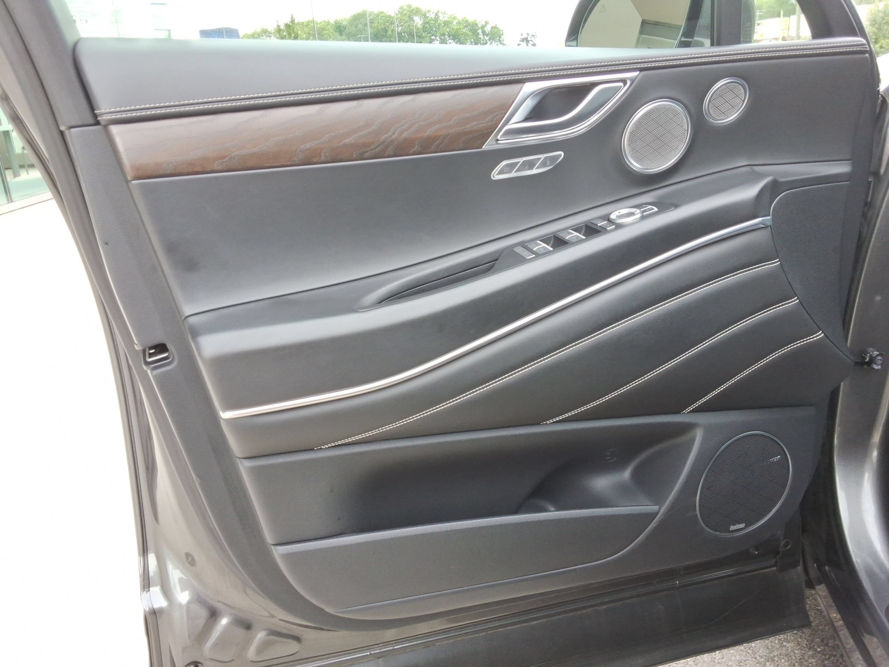 Used 2023 Genesis GV80 3.5T Advanced + AWD/4WD image 24