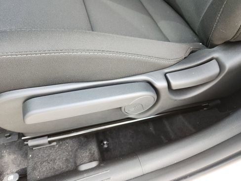 New 2026 Hyundai Kona SE image 17