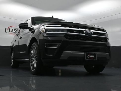 Used 2022 Ford Expedition Max Limited image 27