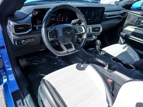 Used 2025 Ford Mustang GT Premium w/ GT Performance Package RWD image 11