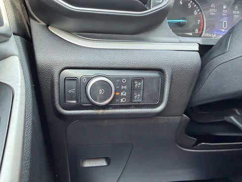 Used 2023 Ford Explorer XLT w/ Equipment Group 202A AWD/4WD image 25