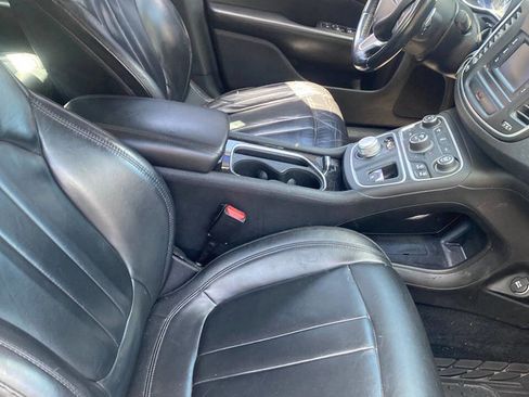 Used 2015 Chrysler 200 C FWD image 13