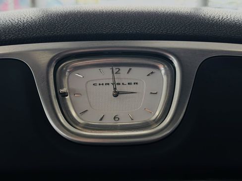 Used 2016 Chrysler 300 C AWD/4WD image 46