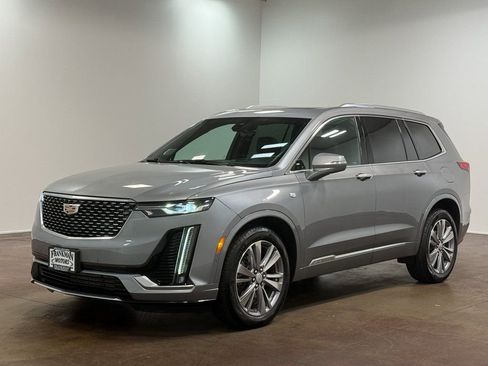 Used 2024 Cadillac XT6 Premium Luxury image 7