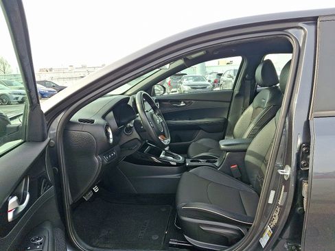 Used 2021 Kia Forte GT-Line image 11