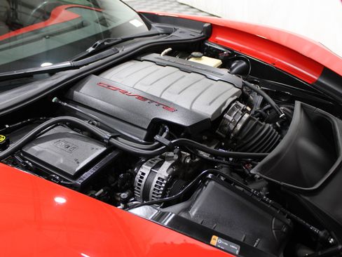 Used 2015 Chevrolet Corvette Z51 3LT w/ 3LT Preferred Equipment Group image 40