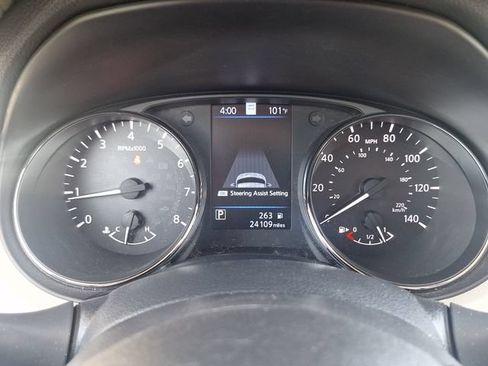 Certified 2022 Nissan Rogue Sport SL AWD/4WD image 13