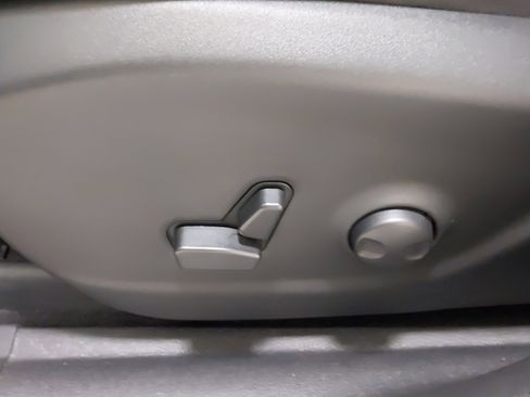 Used 2022 Jeep Cherokee Latitude Lux image 37