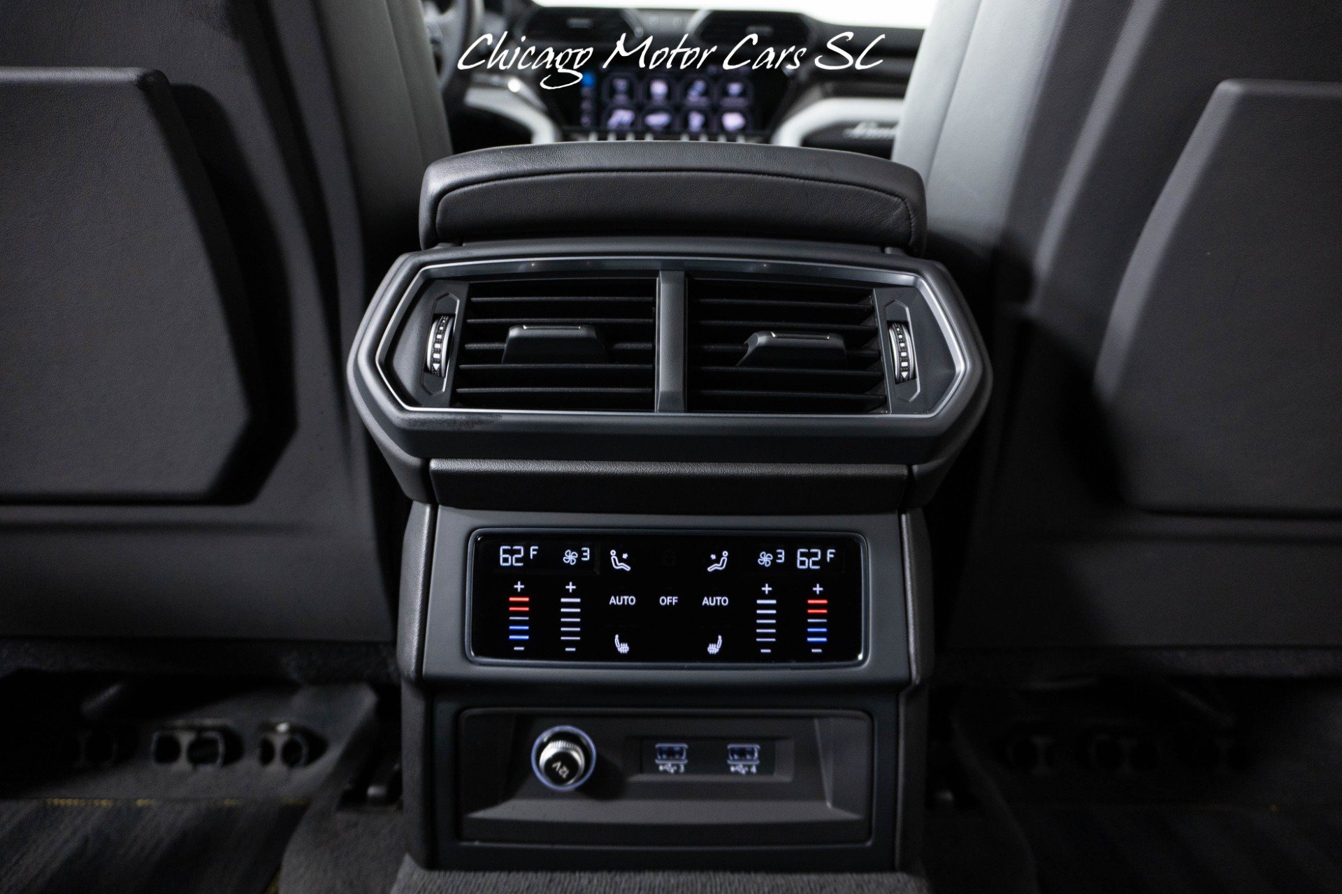 Used 2021 Lamborghini Urus AWD/4WD image 60