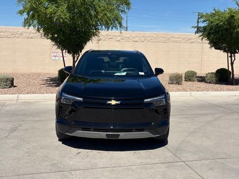 Used 2025 Chevrolet Blazer EV LT image 4