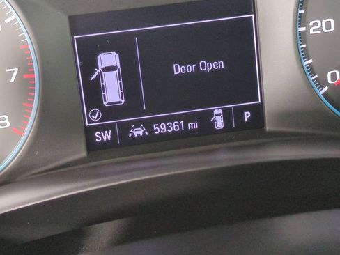 Used 2022 Chevrolet Traverse LS FWD image 35