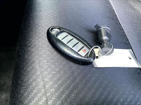 Used 2017 Nissan Altima 2.5 SR w/ Midnight Edition Package image 14