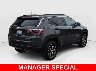 Used 2024 Jeep Compass Limited AWD/4WD video 3