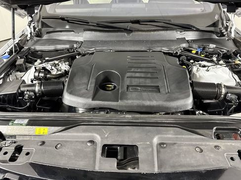 Used 2022 Land Rover Discovery HSE R-Dynamic image 19