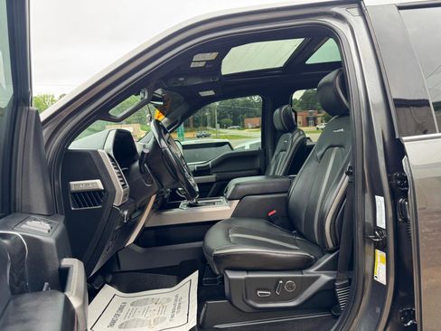 Used 2018 Ford F150 Platinum w/ Equipment Group 701A Luxury AWD/4WD image 11