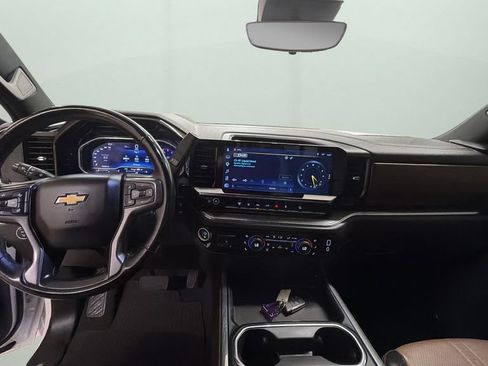 Used 2024 Chevrolet Silverado 3500 High Country w/ High Country Premium Package AWD/4WD image 10