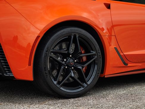 Used 2019 Chevrolet Corvette ZR1 RWD image 15