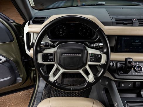 Used 2020 Land Rover Defender 110 HSE image 14