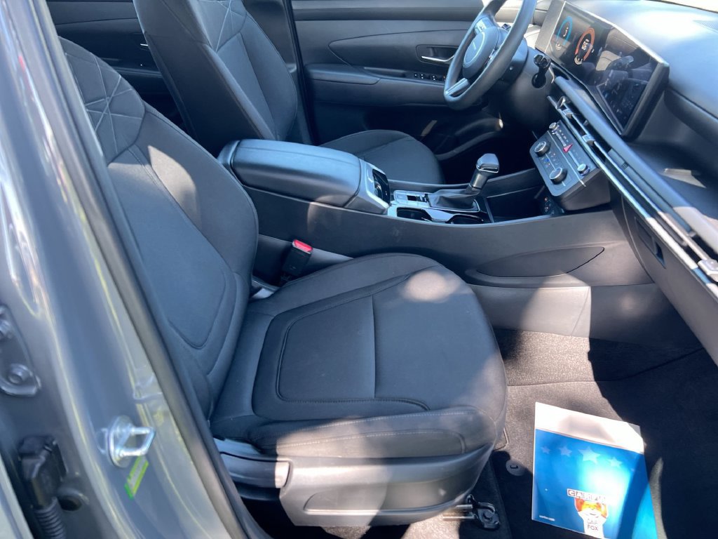 Used 2025 Hyundai Tucson SE FWD image 23