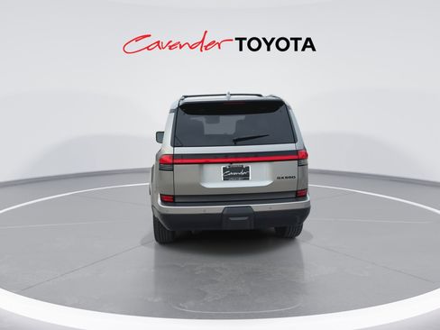 Used 2024 Lexus GX 550 w/ Cold Area Package AWD/4WD image 7