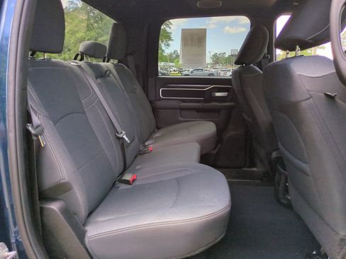 Used 2024 RAM 2500 Big Horn w/ Night Edition AWD/4WD image 18