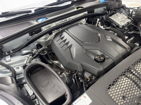 Used 2022 Porsche Macan image 73