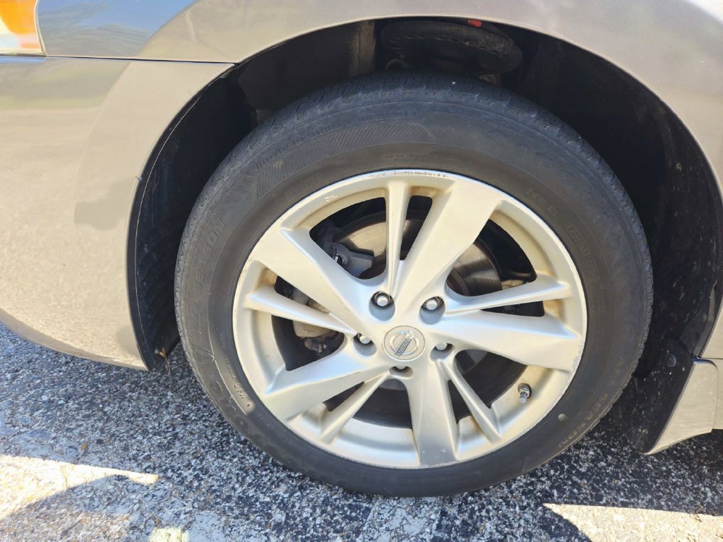 Used 2015 Nissan Altima 2.5 SL w/ Technology Package FWD image 12