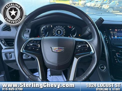 Used 2019 Cadillac Escalade Platinum image 16