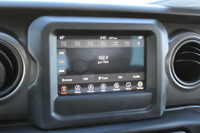 Used 2022 Jeep Wrangler Sport AWD/4WD image 17