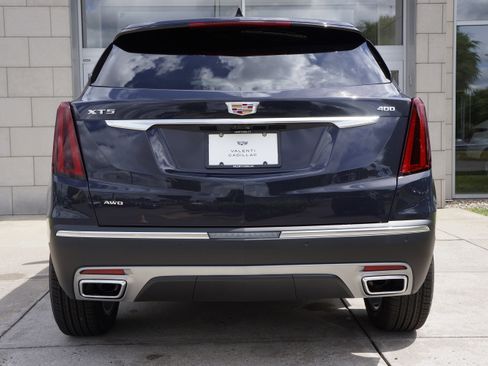 Used 2025 Cadillac XT5 Premium Luxury image 7