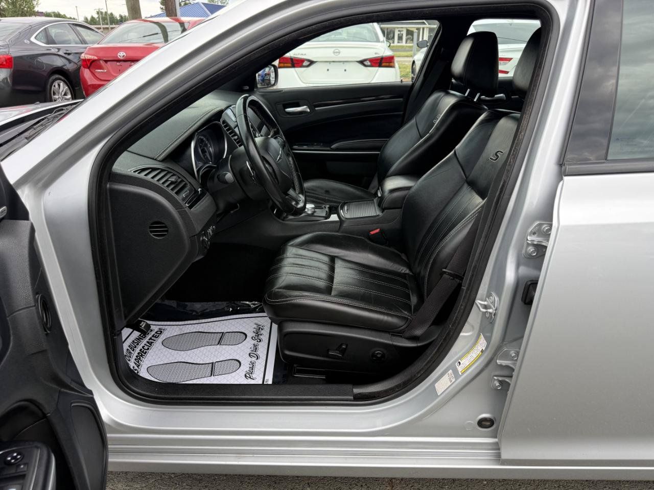 Used 2021 Chrysler 300 S RWD image 9