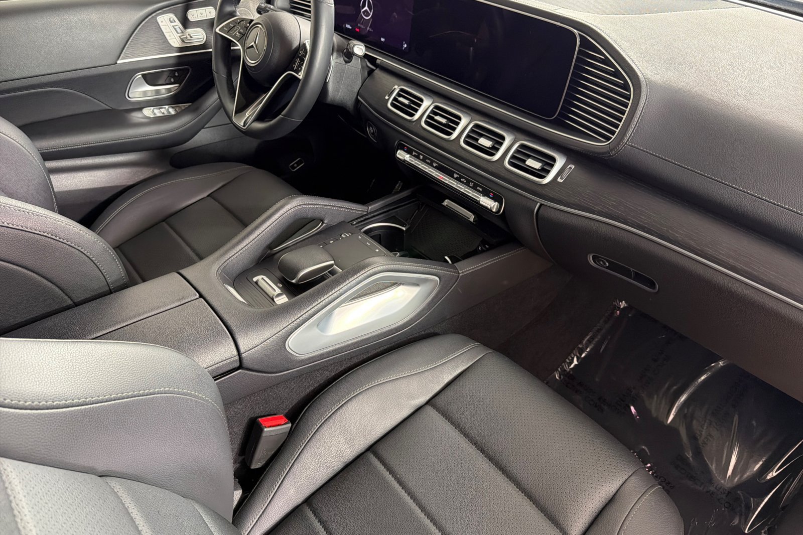 Used 2024 Mercedes-Benz GLS 450 4MATIC image 14