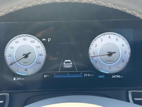 Used 2023 Hyundai Elantra SEL w/ Convenience Package FWD image 22
