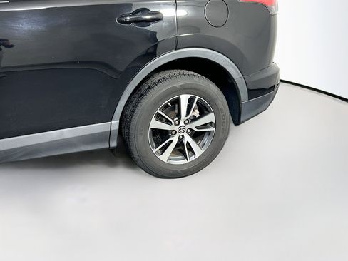 Used 2018 Toyota RAV4 XLE w/ Plus Extra Value Package image 29