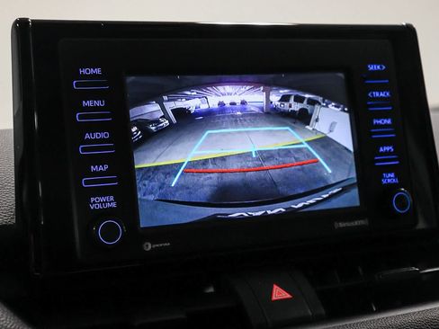 Certified 2022 Toyota RAV4 XLE w/ Convenience Package FWD image 24