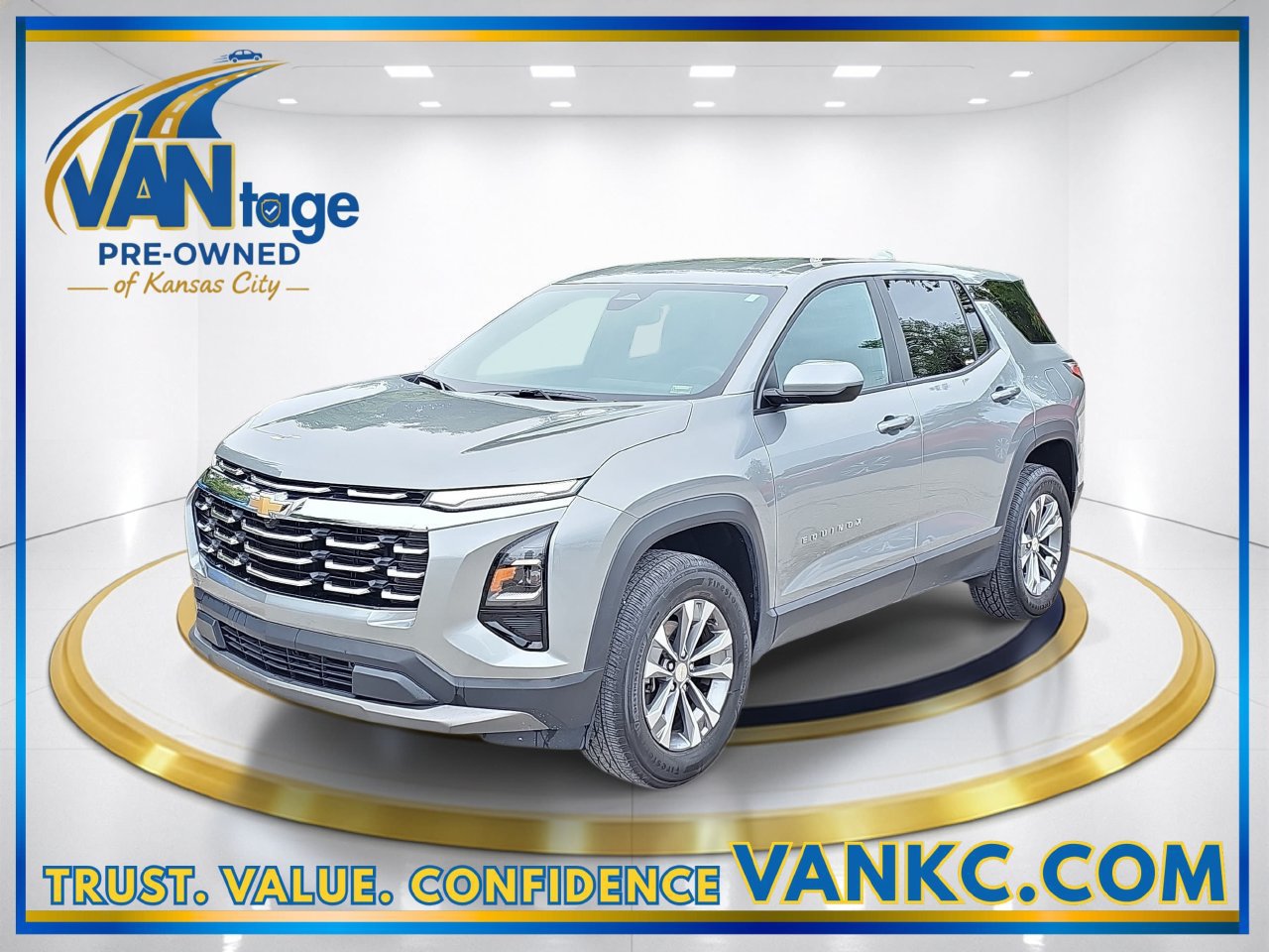 Used 2025 Chevrolet Equinox LT FWD image 1