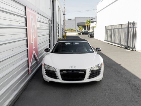 Used 2011 Audi R8 V8 image 48