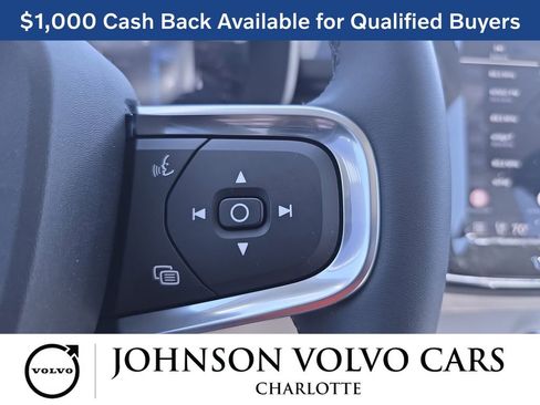 New 2026 Volvo XC40 B5 Ultra w/ Protection Package Premier AWD/4WD image 18