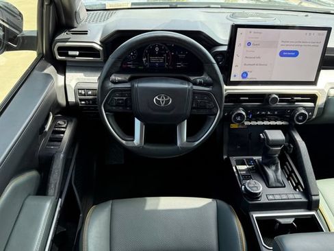 Used 2025 Toyota Tacoma 4x4 Double Cab Hybrid image 24