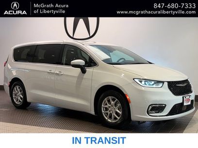 Used 2023 Chrysler Pacifica Touring-L