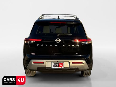 Used 2024 Nissan Pathfinder SL FWD image 6