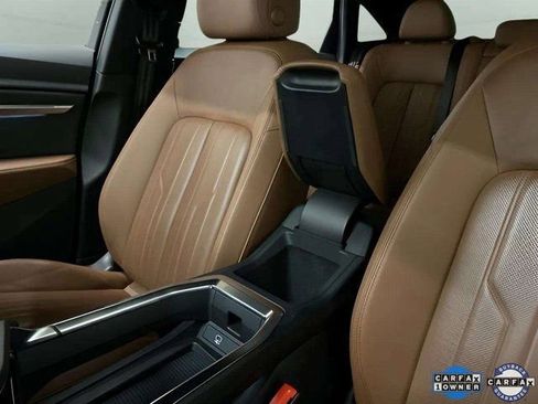 Used 2022 Audi e-tron Premium Plus w/ Premium Plus Package image 66