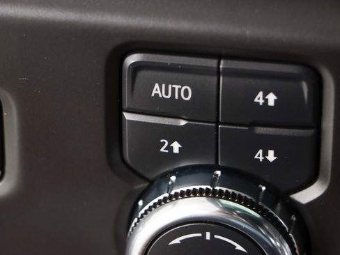 Used 2023 GMC Sierra 1500 AT4X image 25