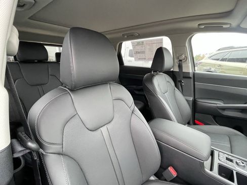 New 2026 Kia Sorento X-Line EX image 31