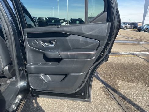 Used 2024 Honda Pilot TrailSport image 36