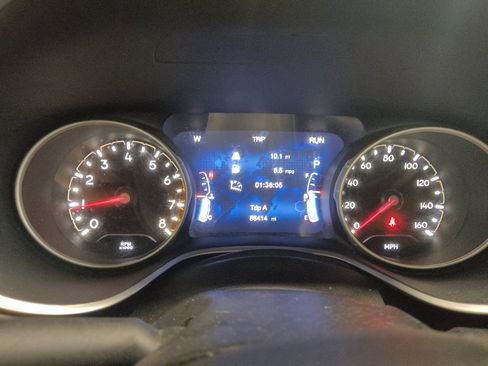 Used 2021 Jeep Compass Latitude AWD/4WD image 23