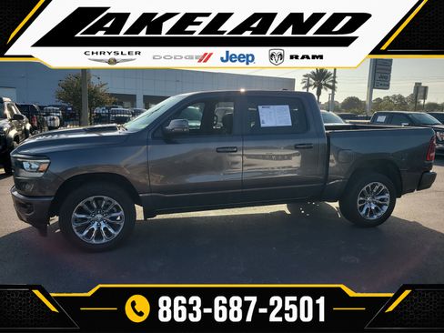 Used 2023 RAM 1500 Laramie AWD/4WD image 7