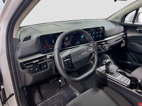 New 2026 Kia Sportage LX FWD image 9