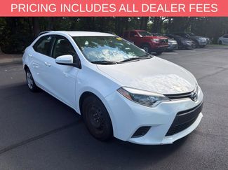 Used 2015 Toyota Corolla LE FWD video 1